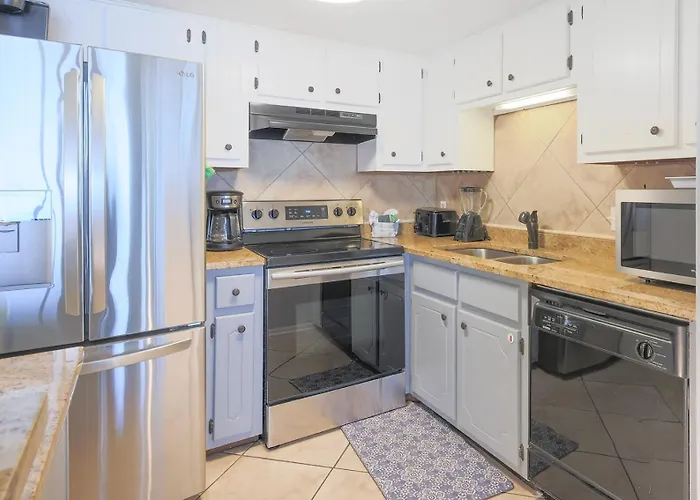 Island Winds East 503 Apartment *