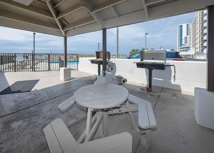 Island Winds East 503 Apartment
